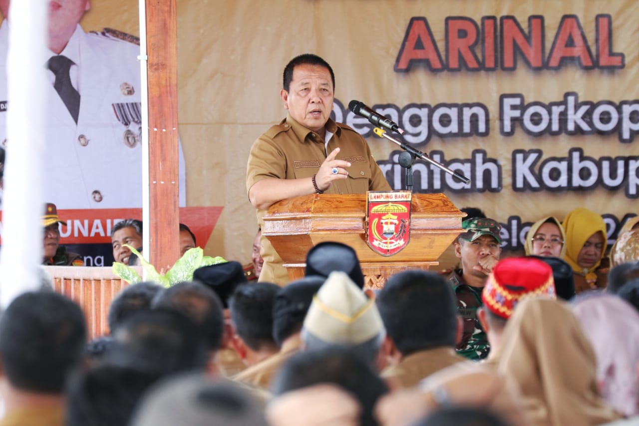 Kunjungan Kerja di Lampung Barat, Gubernur Arinal Sampaikan Rencana Pembangunan Pembangkit Listrik Tenaga Panas Bumi Suoh