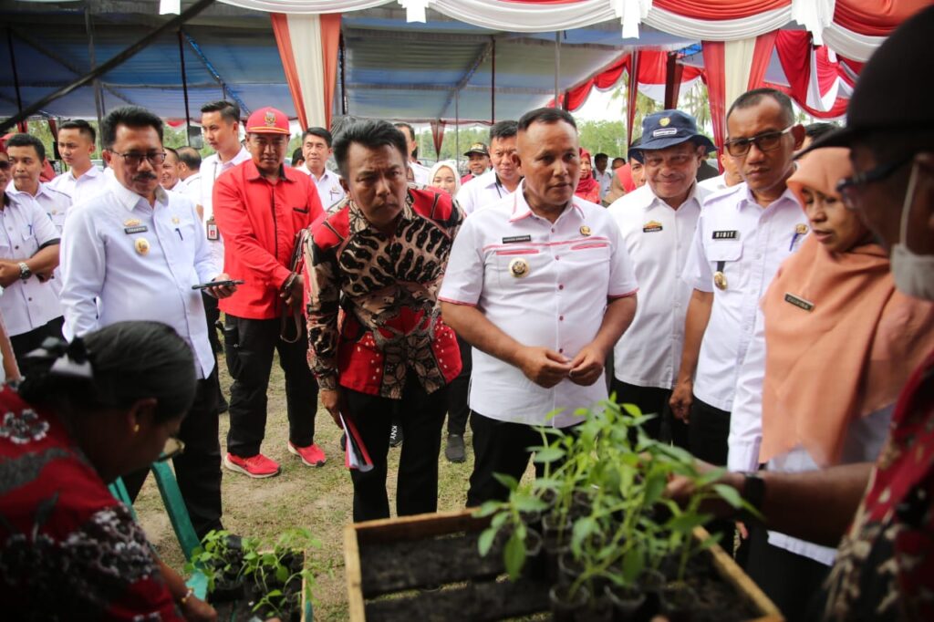 Bupati Nanang Ermanto Pinta Kades Manfaatkan APBDes Untuk Optimalisasi Potensi Desa